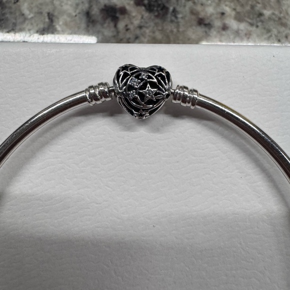 Pandora Celestial Heart Clasp Bangle (Authentic) - Picture 4 of 4